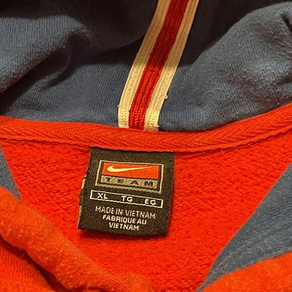 PHILA Red Hoodie - Picture 7 of 10